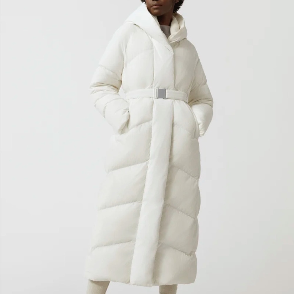 Canada Goose Marlow Parka in white size S NWT